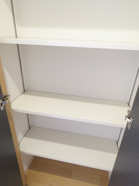 ライオンズマンション学芸大学　ダイニングキッチン収納