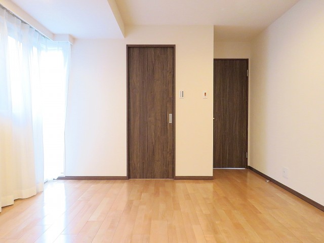 島津山ヒルズ　洋室約9帖