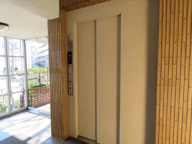 クレードル都立大　エレベーター