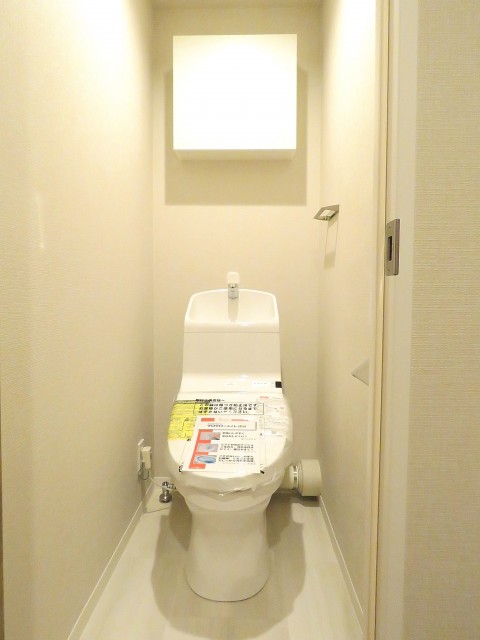 トーア芝ガーデン　ウォシュレット付きトイレ