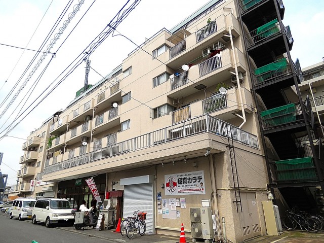 祖師谷大蔵サマリヤマンション　外観