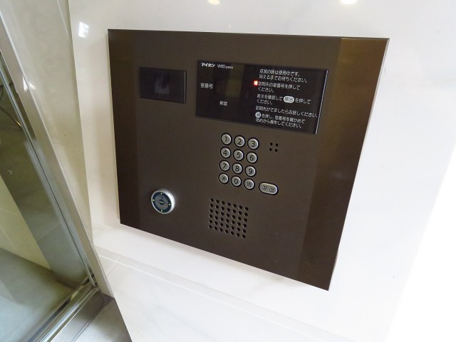 レジデンシャルスター三軒茶屋　オートロック