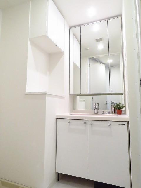 レジデンシャルスター三軒茶屋　洗面化粧台