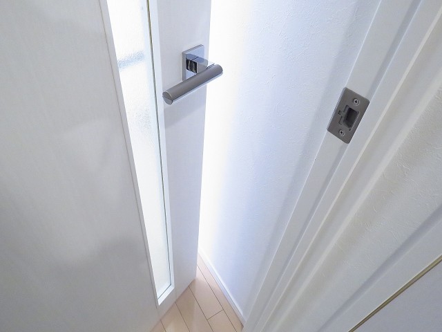 レジデンシャルスター三軒茶屋　LDK扉