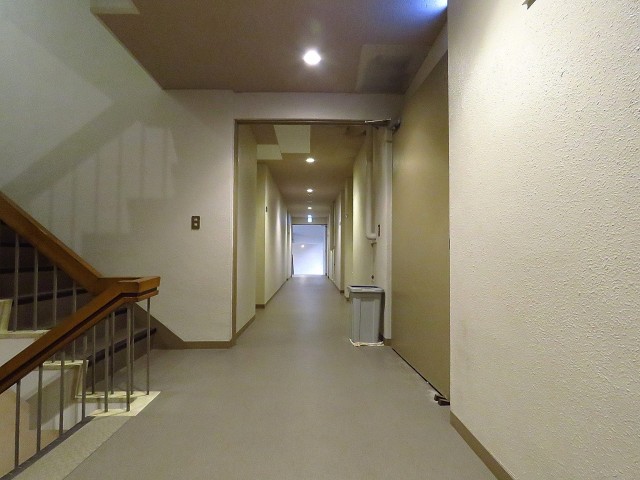 赤坂パレスマンション　共用廊下