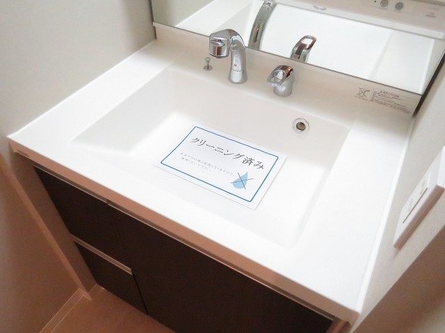 上町マンション　洗面化粧台