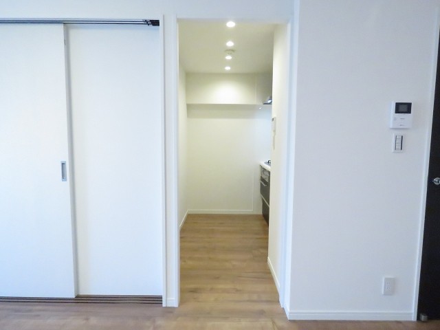 上町マンション　キッチン約3.0帖