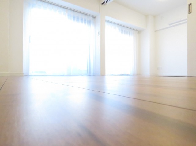 上町マンション　LD+洋室