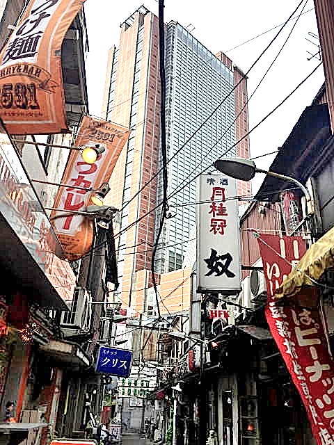 モナーク三軒茶屋　駅前