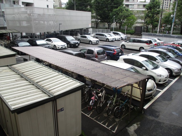 東建柏木マンション　駐車場