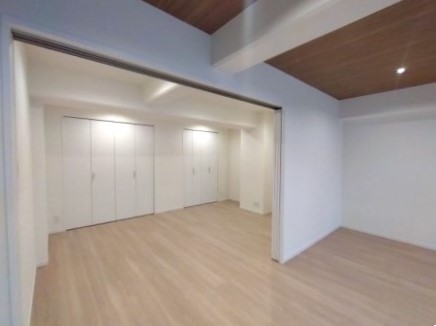 御苑ハイム 洋室2