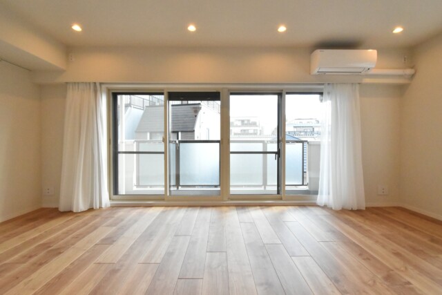 オーベル上馬A 南東向きバルコニー