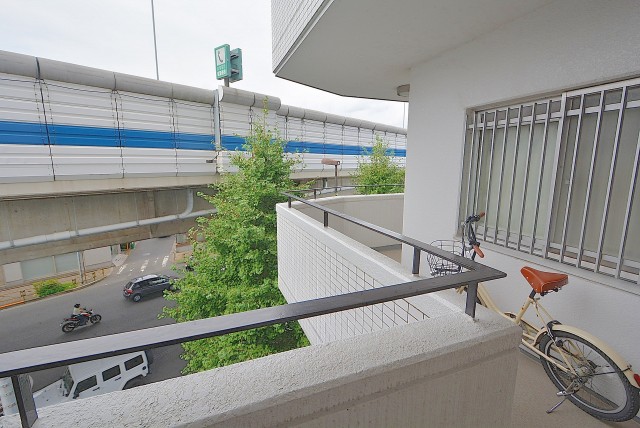 中銀桜新町マンシオン 外廊下