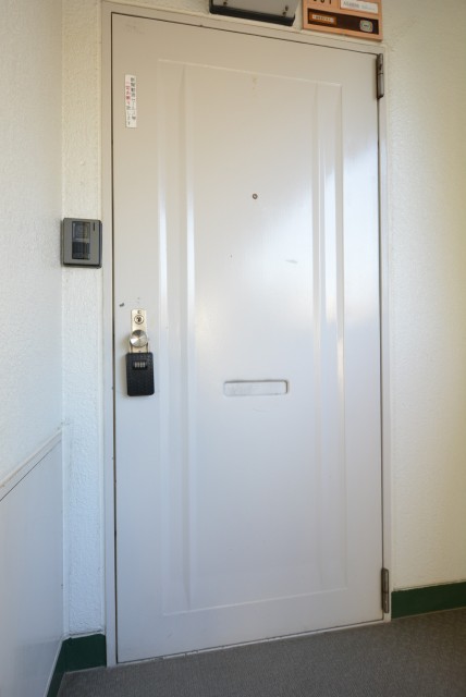 東洋代々木上原コーポ 玄関