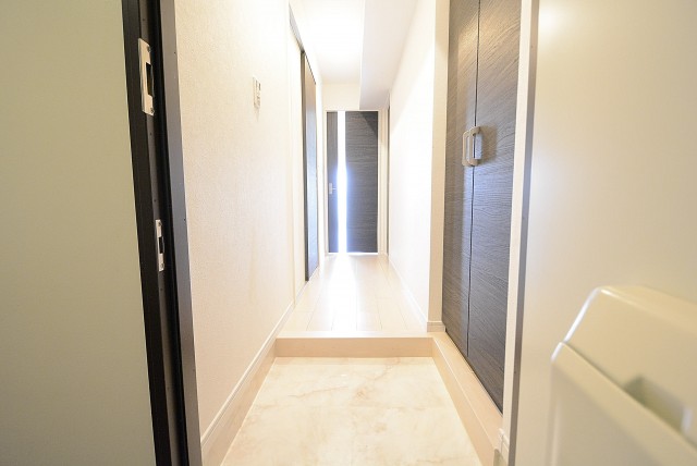 ライオンズマンション三宿　玄関