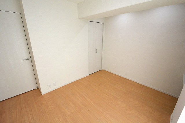 朝日瀬田マンション 洋室2