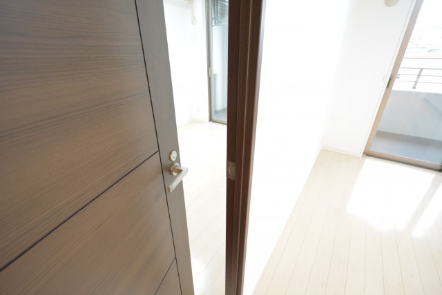 プレジール新宿大久保 洋室1