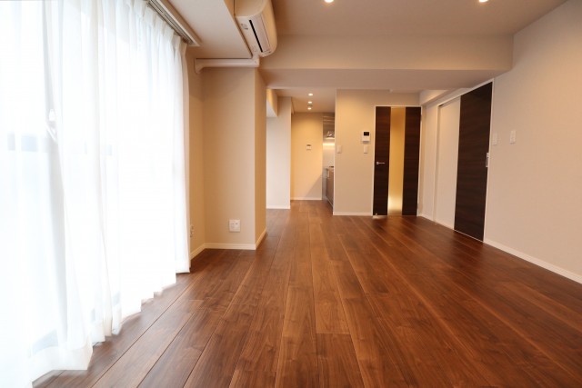 白金台桜苑マンション リビングダイニング