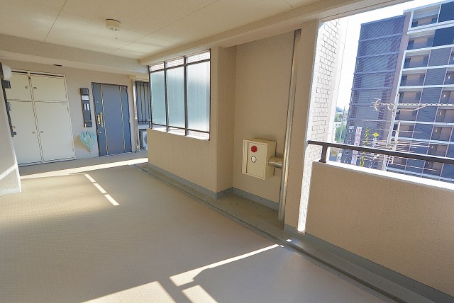 ダイアパレスシェルトワレ目黒 外廊下