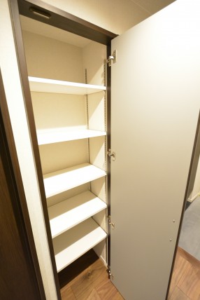 アンクレール初台 廊下収納