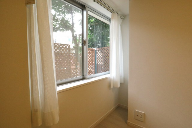 初台ハイホーム 洋室