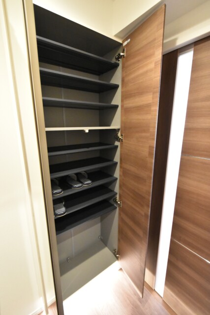 シルバーパレス白金台 玄関