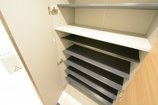 マンション方南町 玄関