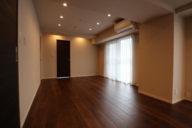 白金台桜苑マンション リビングダイニング