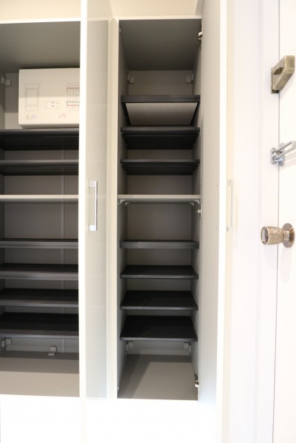 白金台桜苑マンション 玄関