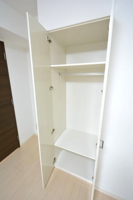 プレジール新宿大久保 洋室1