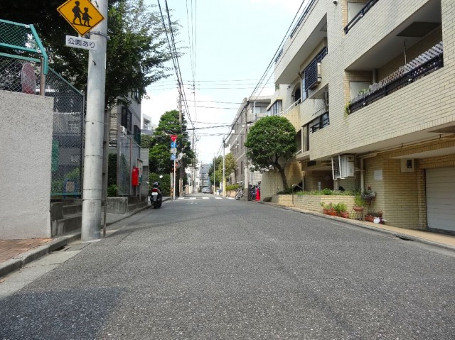 エクレール洗足　前面道路