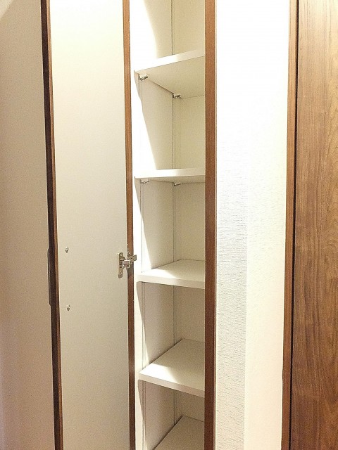 ラポール駒込　廊下収納①