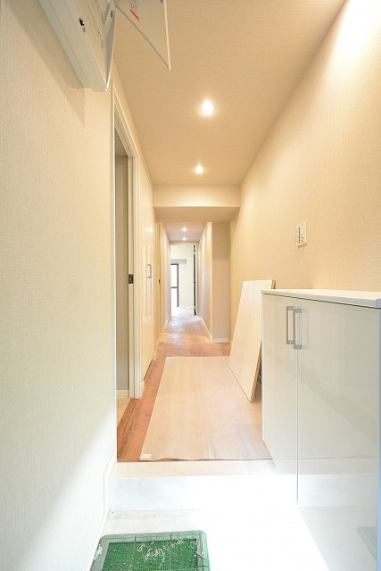 グレース市ヶ谷　玄関