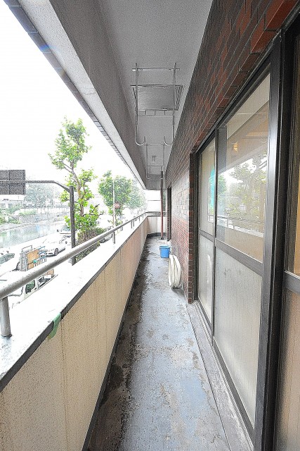 グレース市ヶ谷　約12㎡のバルコニー