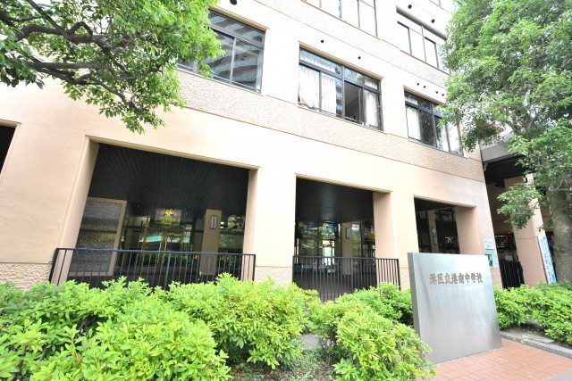 ベイクレストタワー　中学校