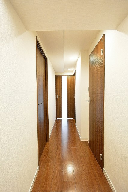 ハイネス麻布801_廊下