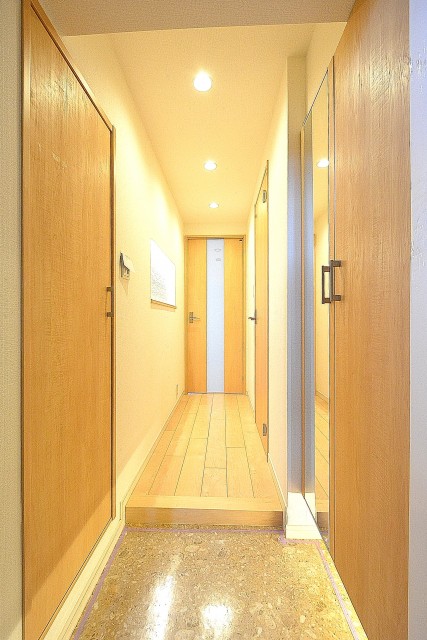 パレドール目白　玄関