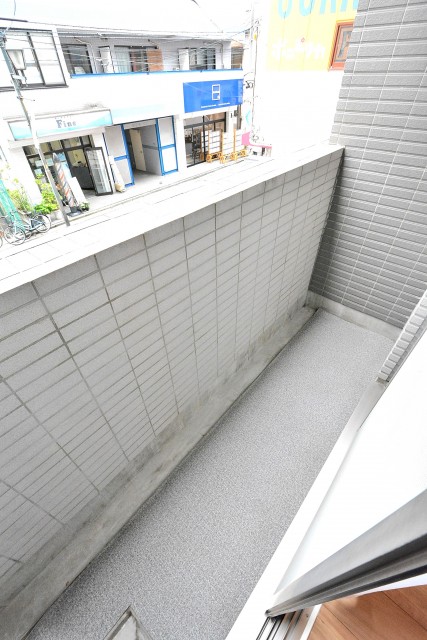 菱和パレス下北沢駅前　バルコニー1
