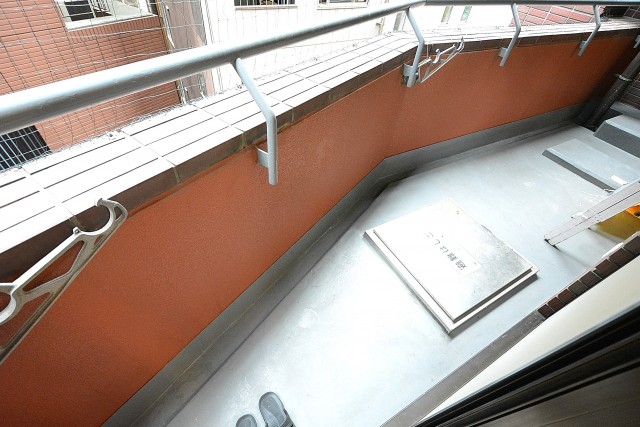 パレ・エテルネル　バルコニー