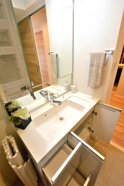 マンション牛込　洗面台