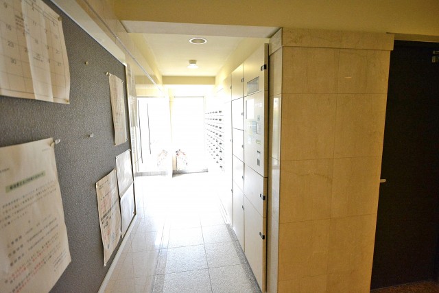 日神デュオステージ新宿若松町　エントランスホール