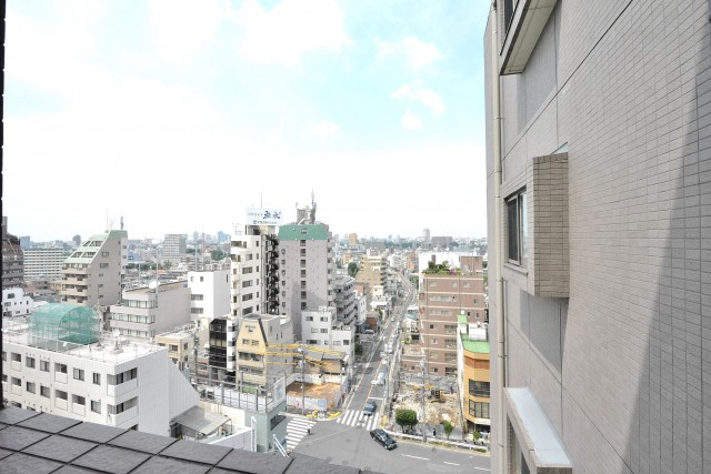 日神デュオステージ新宿若松町　外廊下