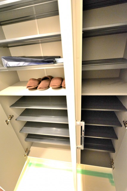 エクレールガーデン富士見ヶ丘　シューズボックス