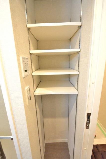 マンション京都白金台　リネン庫