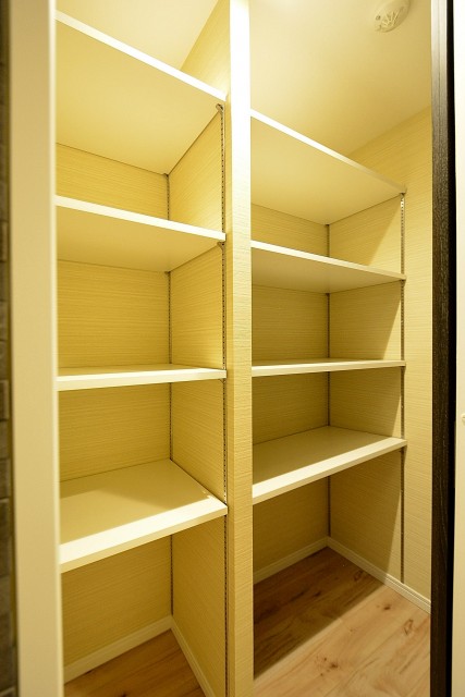 豊栄西荻マンション　廊下WIC