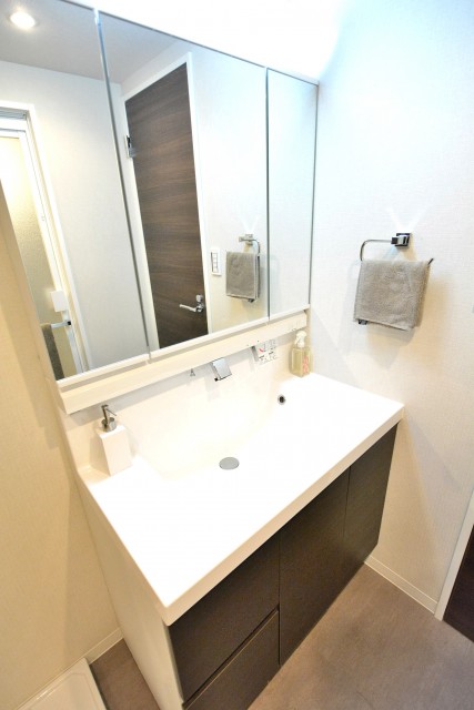 マンション京都白金台　洗面台