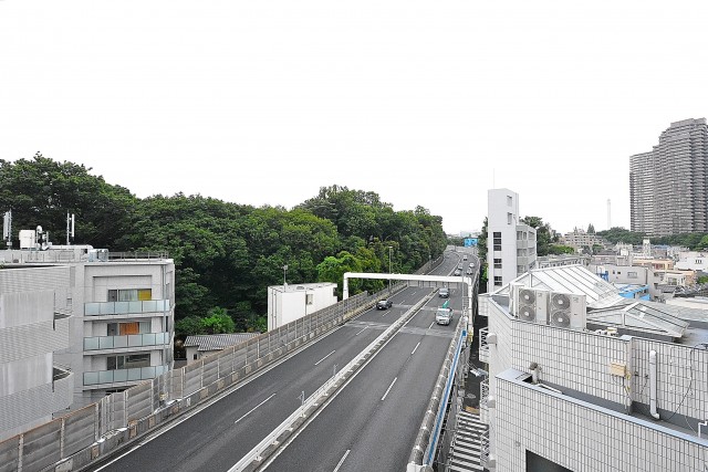 ライオンズマンション広尾第2　7.3帖のベッドルーム眺望