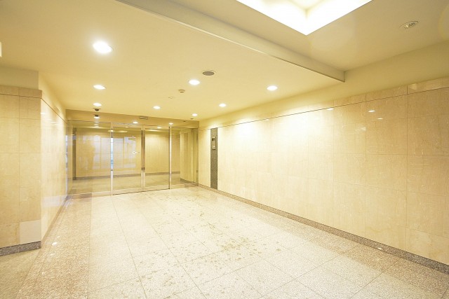 日神デュオステージ新宿若松町　エントランスホール