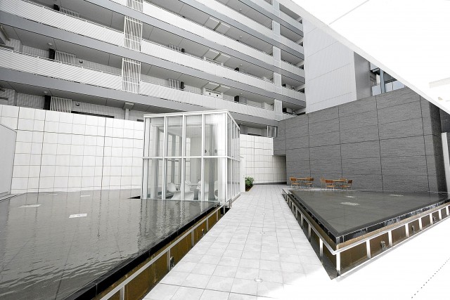 ザ・晴海レジデンス　中庭