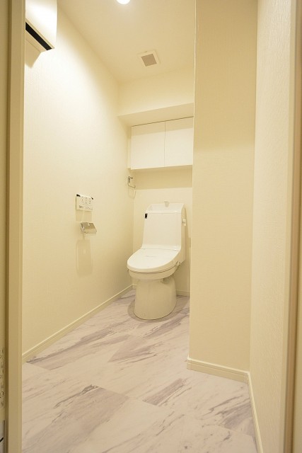 日神デュオステージ新宿若松町　トイレ